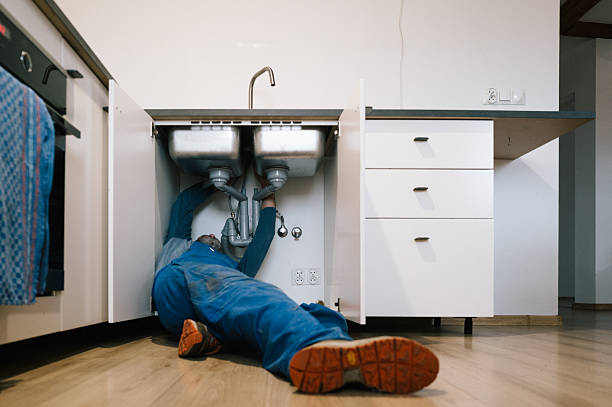 Professional Drain Cleaning technician working in Selma, CA